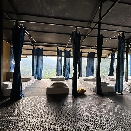 Nomadtrails Lodge Sa Pa Exterior photo